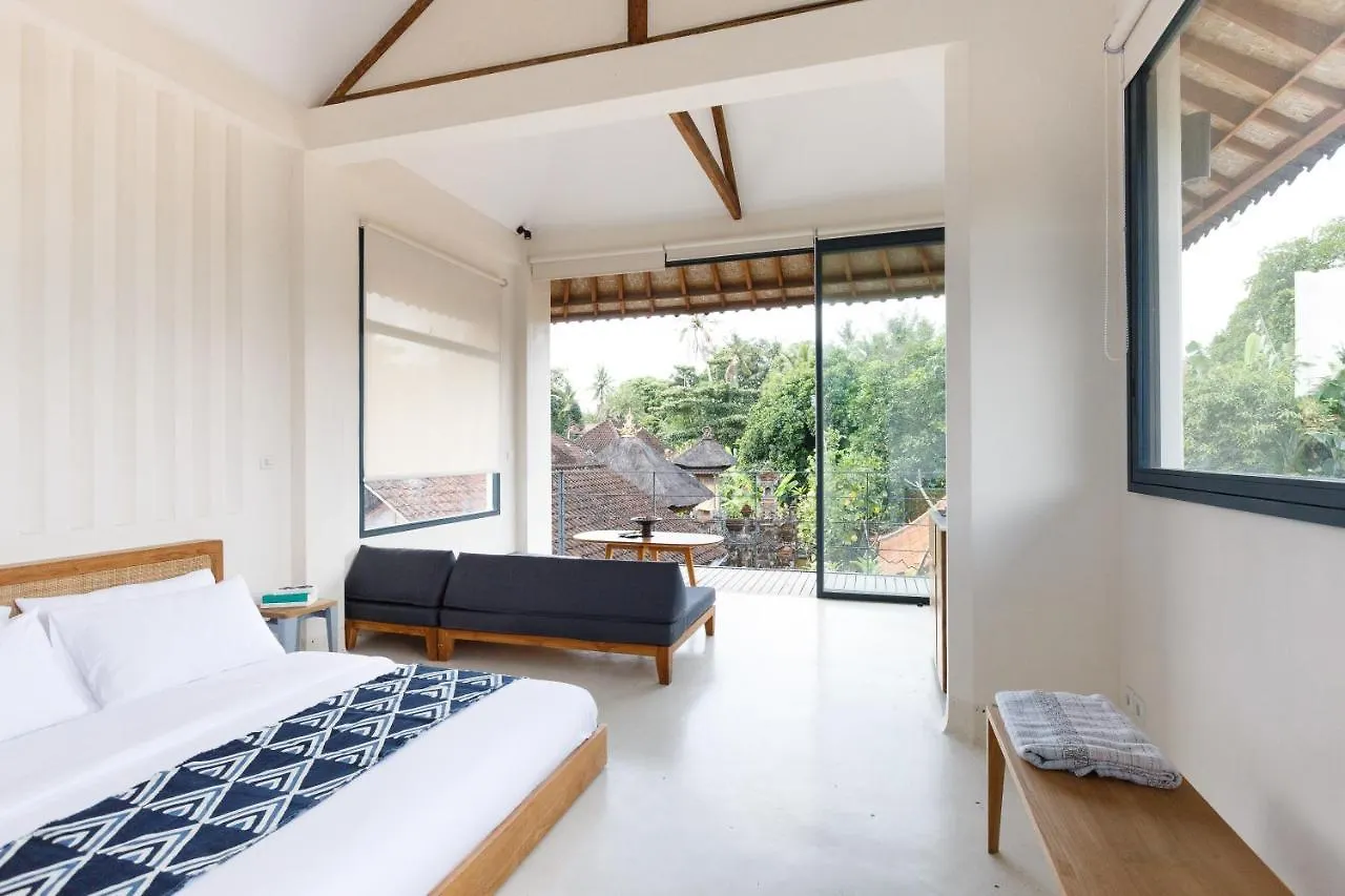Contemporary Artisanal Studio Apartment In Ubud